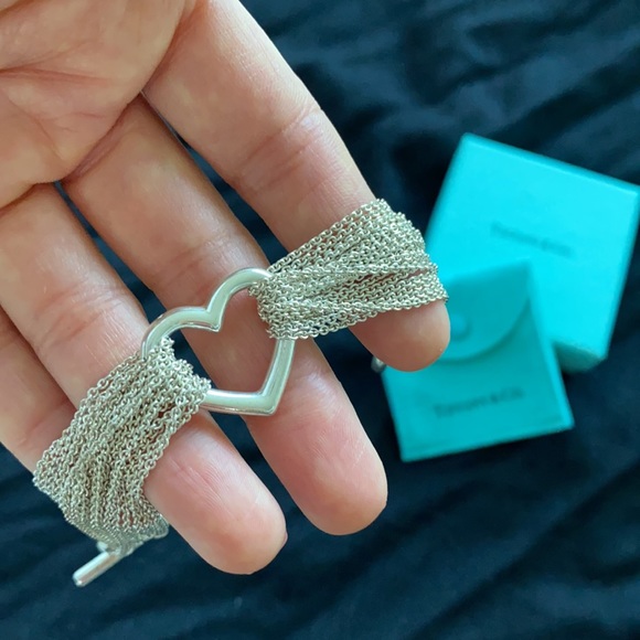 Tiffany & Co. mesh toggle heart bracelet - Picture 5 of 8